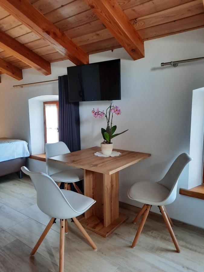 Apartmaji In Sobe Odlicna Hisa Штанєл Екстер'єр фото