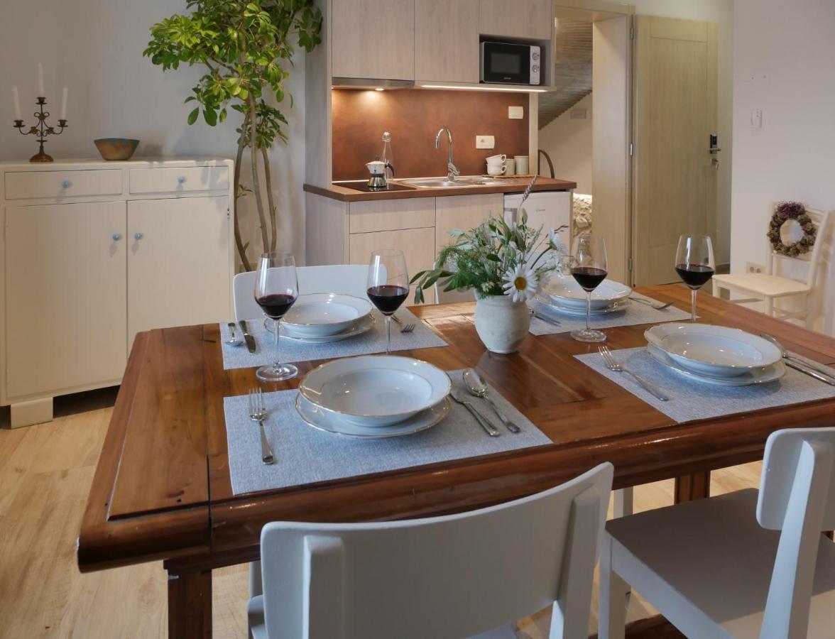 Apartmaji In Sobe Odlicna Hisa Штанєл Екстер'єр фото